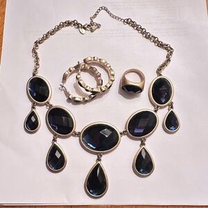 Vintage Lia Sophia "DUCHESS" Royal Blue and Gold jewelry set